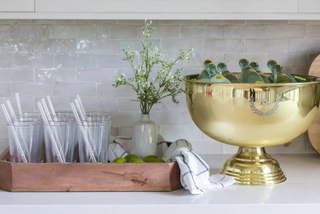 The Home Bar and Ice Bucket: How to Set Up an Entertaining Station Worth Hosting From