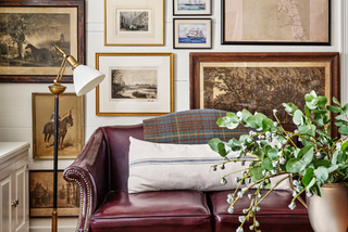 How to Build a Gallery Wall at Home
