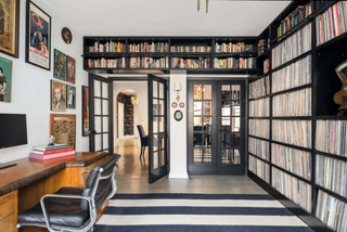 How to Design a Distinguished Home Office: Lighting, Objects and Atmosphere