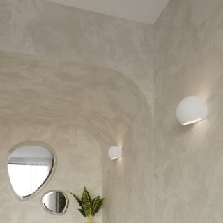 White Ceramic Wall Light – Modern Sculptural Wall Lamp With Soft Ambient Lighting