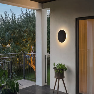 Waterproof round minimalist metal LED outdoor wall sconce — lamp