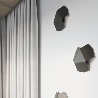 Minimalist Black Wall Lamp – Modern LED Wall Lighting | Compact Ambient Fixture