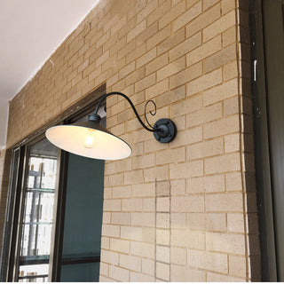 Vintage Metal Wall Light – Retro Outdoor Light With Iron Wall Sconce Finish