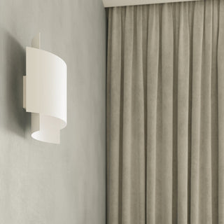 White Steel Wall Light – Modern Designer Wall Lamp with Adjustable Intensity