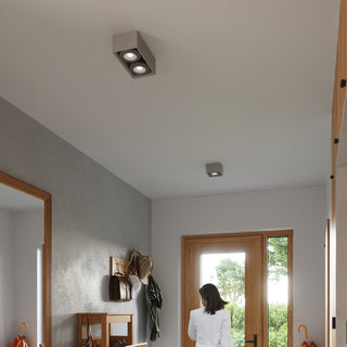 Plafonnier en béton gris – Luminaire industriel compact et minimaliste pour plafonds bas