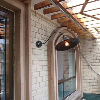 Vintage Metal Wall Light – Retro Outdoor Light With Iron Wall Sconce Finish
