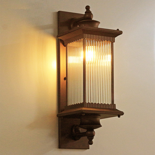 Retro Outdoor Wall Light – Black Vintage Lamp | Elegant Garden Path Lighting