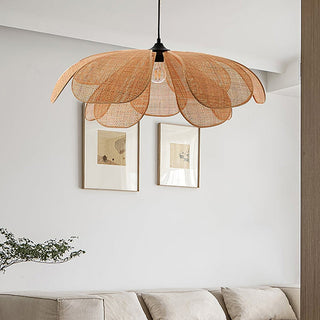 Vintage Rattan Pendant Light – Adjustable Hanging Lamp with Handwoven Petal Shade