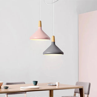 Suspension conique en métal coloré - Luminaire moderne avec cordon réglable