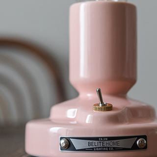 Pink white bedside cat lamp ambient — LED warm
