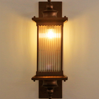 Retro Outdoor Wall Light – Black Vintage Lamp | Elegant Garden Path Lighting