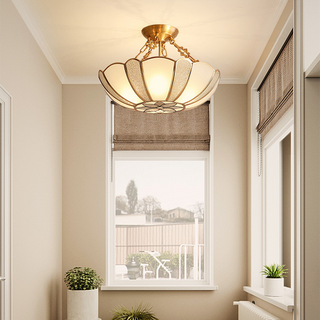 Hanging brass scalloped ceiling lamp – 4-light chain dining room
