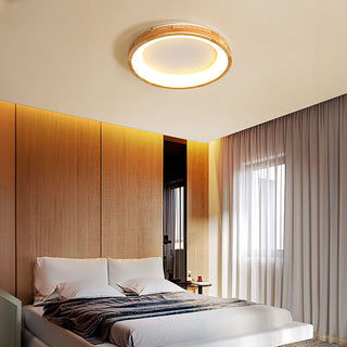 LED wood circle ceiling light – retro geometric close-up