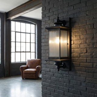 Retro Outdoor Wall Light – Black Vintage Lamp | Elegant Garden Path Lighting