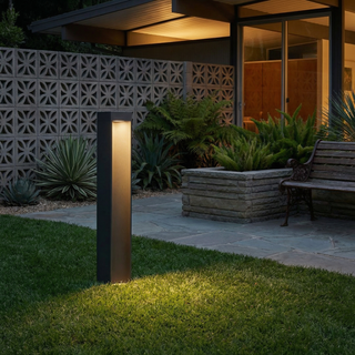 Outdoor LED Floor Lamp – Black Aluminum Garden Pathway Lighting with Warm White LED Light