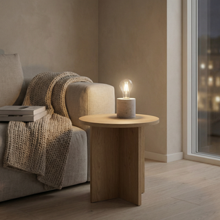 Lampe Minimaliste en Béton – Éclairage de Bureau Moderne avec Base Sculptée en Béton