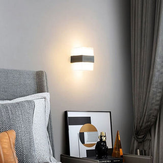 Outdoor Wall Light – Black Aluminium Exterior Wall Lamp | Weather Resistant Lighting
