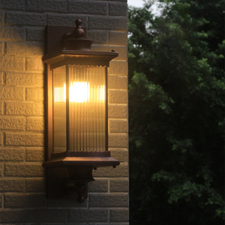 Retro Outdoor Wall Light – Black Vintage Lamp | Elegant Garden Path Lighting
