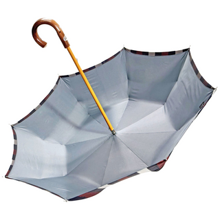 Double canopy grey striped jacquard chestnut wood handle Italian umbrella detail
