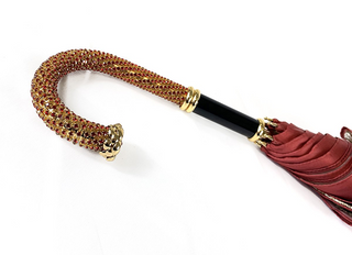 Luxury baroque umbrella – 24K gold handle detail