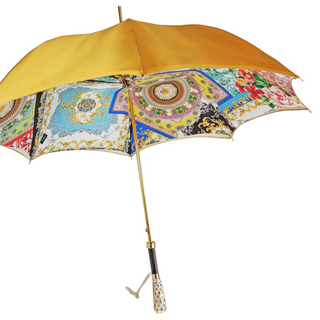 Luxury Italian umbrella – 24K gold handle close-up
