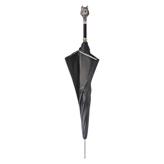 Premium black hand-painted wolf silverplated 925 handle carbon fiber umbrella close-up