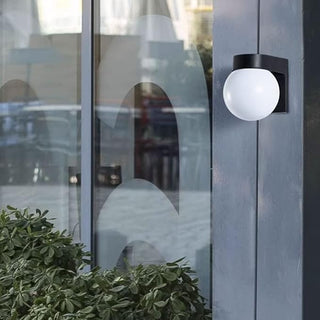 Outdoor Acrylic Light Ball – Weatherproof Outdoor Lamp | Elegant Garden Glow Sphere
