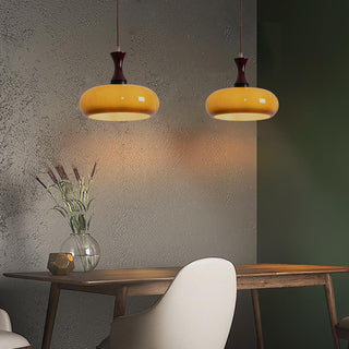 Suspension Dôme Jaune – Luminaire Rétro avec Accents en Bois pour Îlot de Cuisine