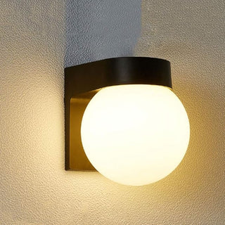 Outdoor Acrylic Light Ball – Weatherproof Outdoor Lamp | Elegant Garden Glow Sphere