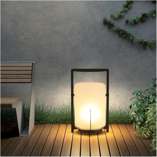 Outdoor solar light wide view — modern warm ambient