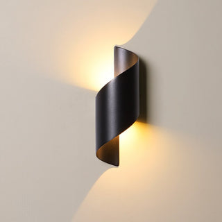Outdoor garden wall lamp front view — IP65 warm white LED sconce