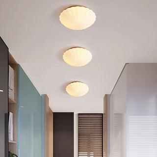 Coastal seashell ceiling light vintage – cream white bedroom