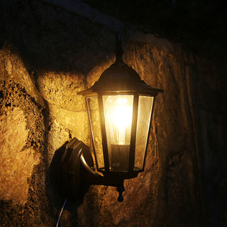 Retro clear glass outdoor wall lamp — vintage garden sconce