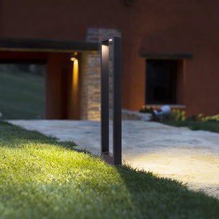 Modern Garden Lamp – Aluminum Lamp Post With LED Outdoor Lighting Fixture