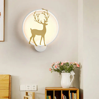 Natural Style Wall Light – Stylized Deer Motif Lighting with Soft Glow Ambiance