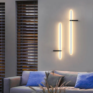 Modern LED Outdoor Light – Black Metal Wall Light | IP54 Rated Durable Fixture