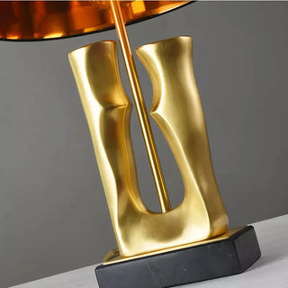 Visual Comfort Lamp – Modern Table Lamp with Gold Finish & Sculptural Black Design
