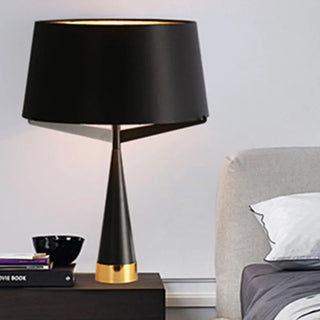Versatile Table Lamp – Modern Desk Lamp With Soft Reading Light & Elegant Office Lighting