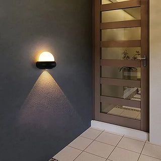 LED Outdoor Wall Light – Frosted Globe Aluminium IP65 Weather-Resistant Fixture