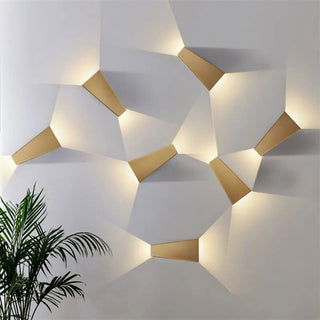 Designer Wall Light – Modern Aluminium Wall Sconce With Bidirectional Lighting Effect