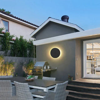 Modern LED Wall Light – Durable Acrylic Outdoor Wall Light With Warm Lighting