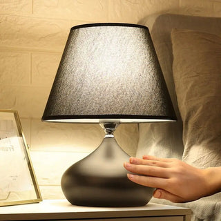 Industrial Style Lamp – Modern Metal & Urban Loft Lighting | Warm Ambient Light