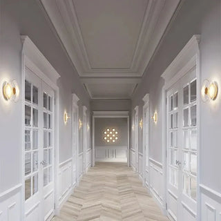 Baroque Wall Lamp – Classic Wall Light With Gold Finish & Soft LED Lighting