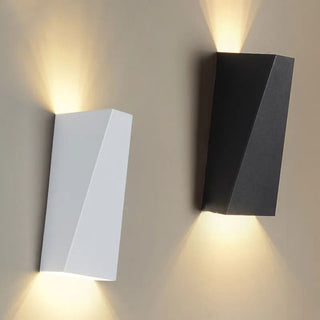 Designer Wall Light – Modern Aluminium Wall Sconce With Bidirectional Lighting Effect
