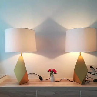 Bedside Lamp – Modern Table Lamp with Soft Lighting & Elegant Design