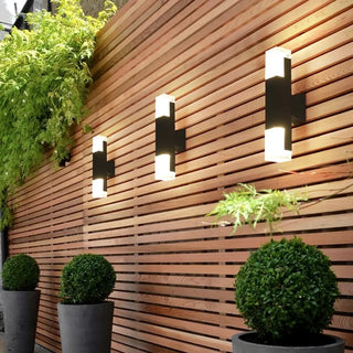 LED Outdoor Wall Light – Modern Black Aluminum Fixture with Motion Sensor