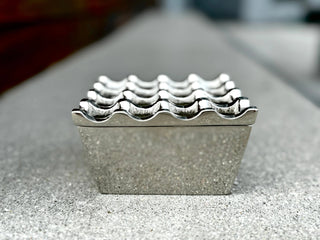 chrome ashtray windproof stainless steel detachable lid outdoor use close-up