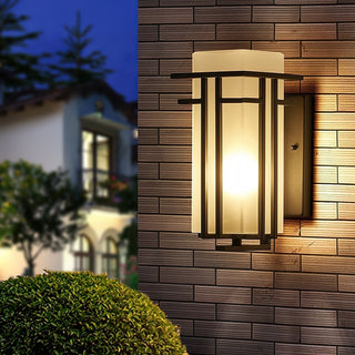 Vintage Iron Wall Light – Outdoor Wall Light With Soft Warm Lighting