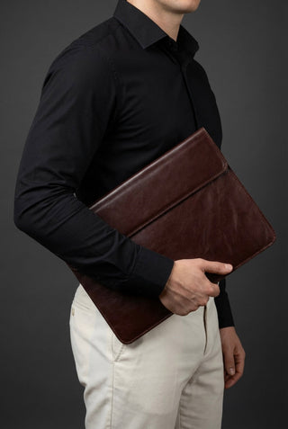 leather laptop sleeve handmade magnetic envelope cover 15-16 inch detail