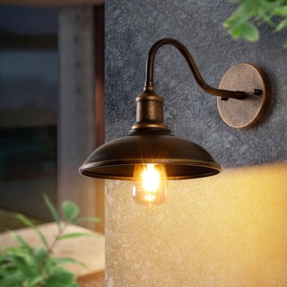 Antique Brass Wall Light – Rustic Outdoor Wall Light with Warm LED Glow